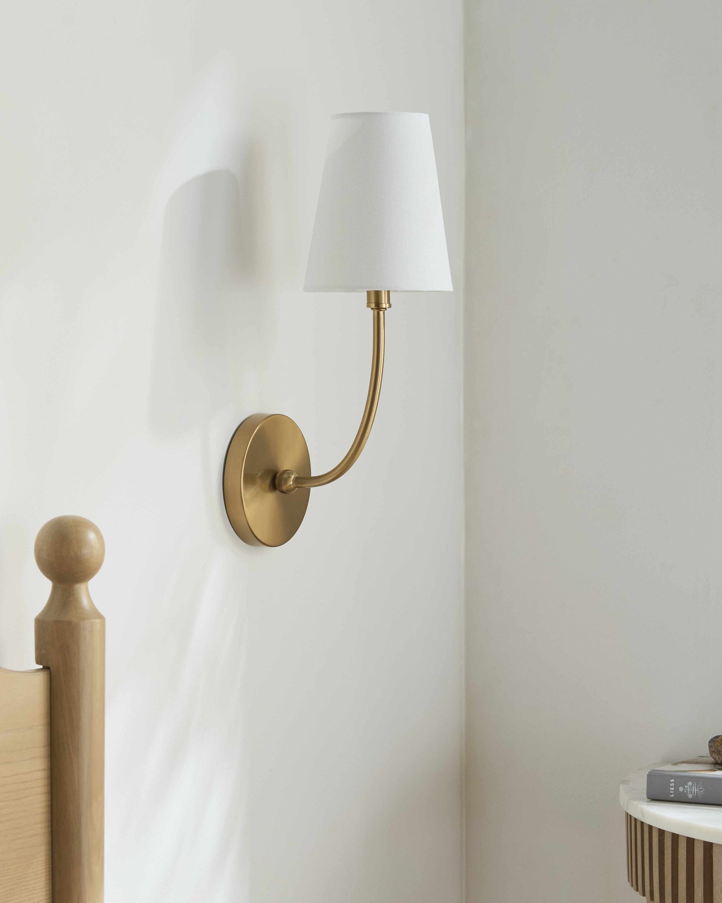Pecineaga Wall Sconce-3